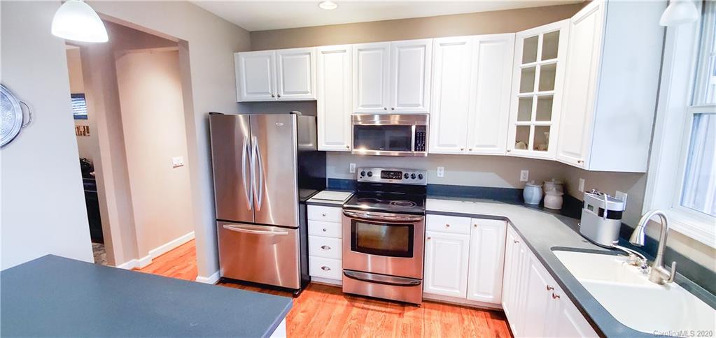 685 Bryson Road Candler, NC 28715 - Photo 15 of 41 Gallery Image 15
