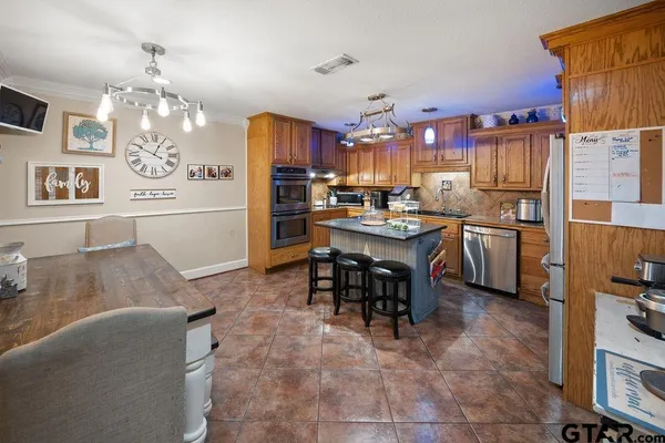 $380,000 | 13840 County Road 2122, Tyler, TX 75707