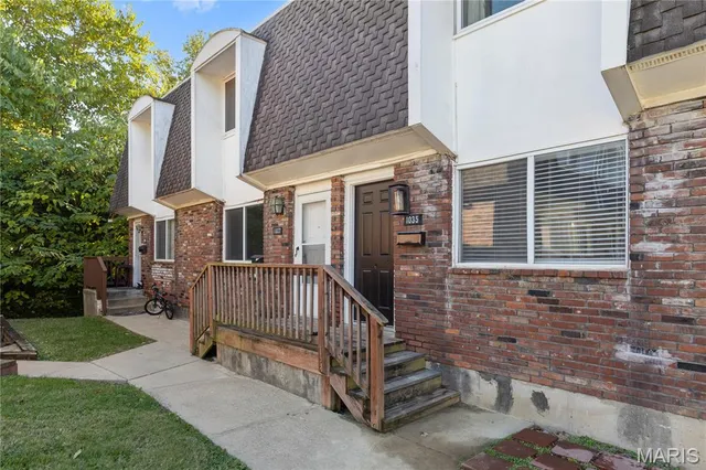 $89,900 | 1035 Lafayette Court, Unit B, Collinsville, IL 62234