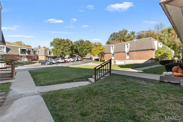 $89,900 | 1035 Lafayette Court, Unit B, Collinsville, IL 62234