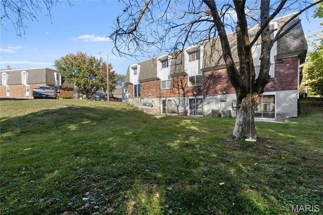 $89,900 | 1035 Lafayette Court, Unit B, Collinsville, IL 62234