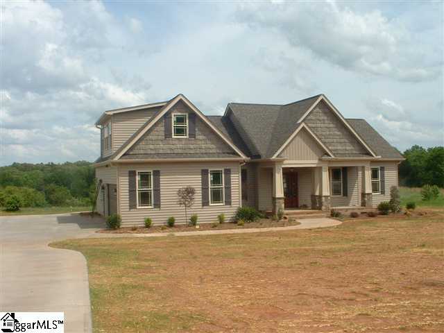 324 Hunt Road Easley, SC 29642 - Photo 1 of 23