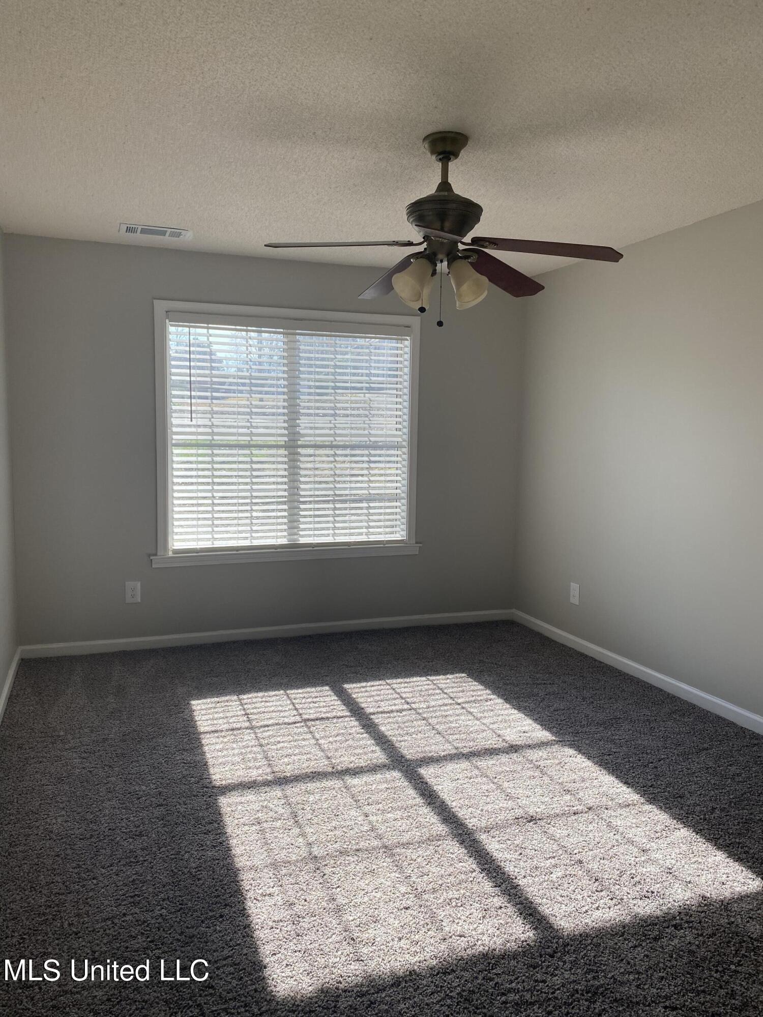 4274 Bienville Road Nesbit, MS 38651 - Photo 10 of 16 C7C94BDE-53CF-4595-BE4A-4965735B6685