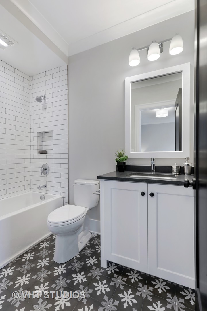 3541 North Marshfield Avenue Chicago, IL 60657 - Photo 42 of 72