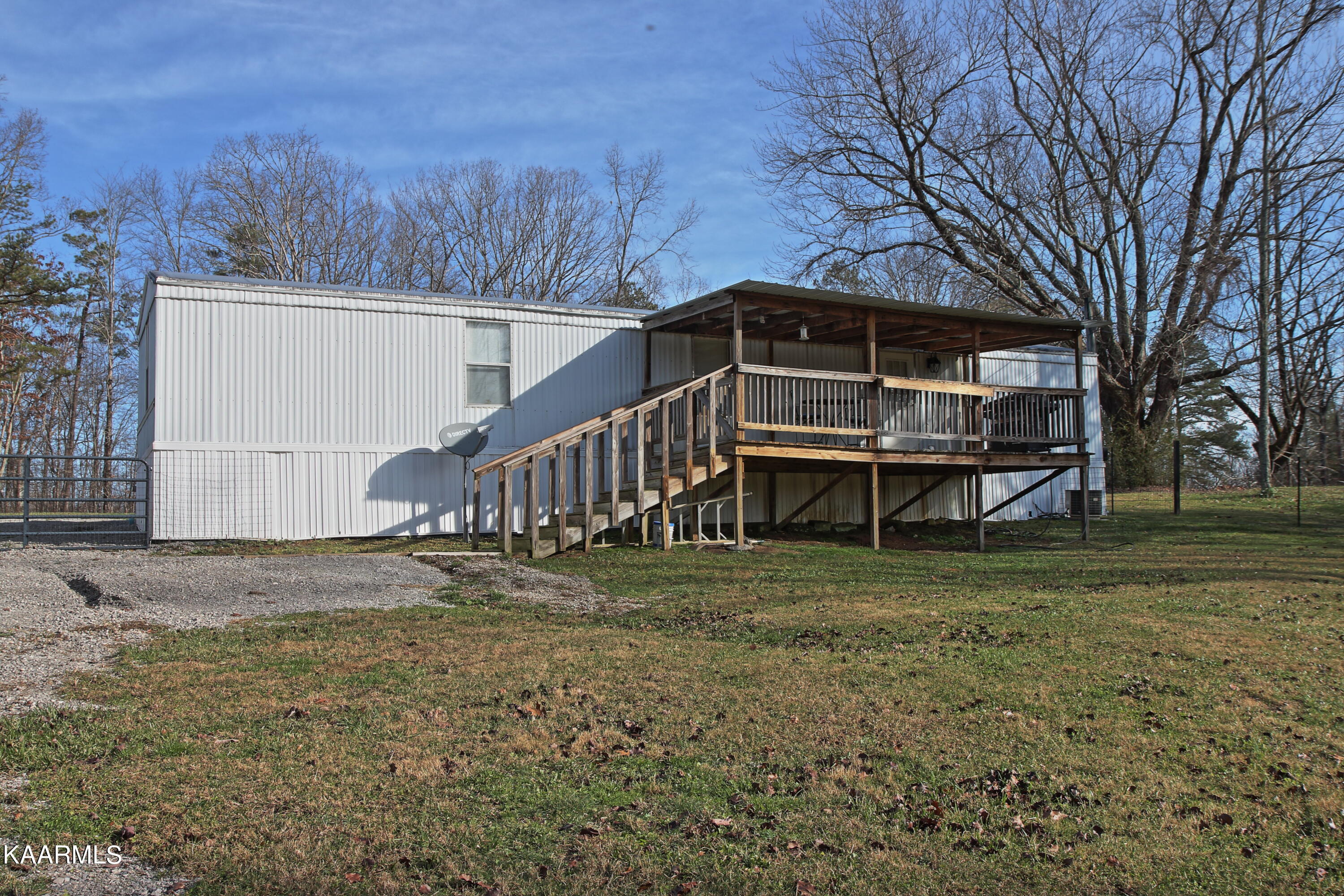 705 Yellow Cliff Road Jamestown, TN 38556 - Photo 17 of 19 yc32