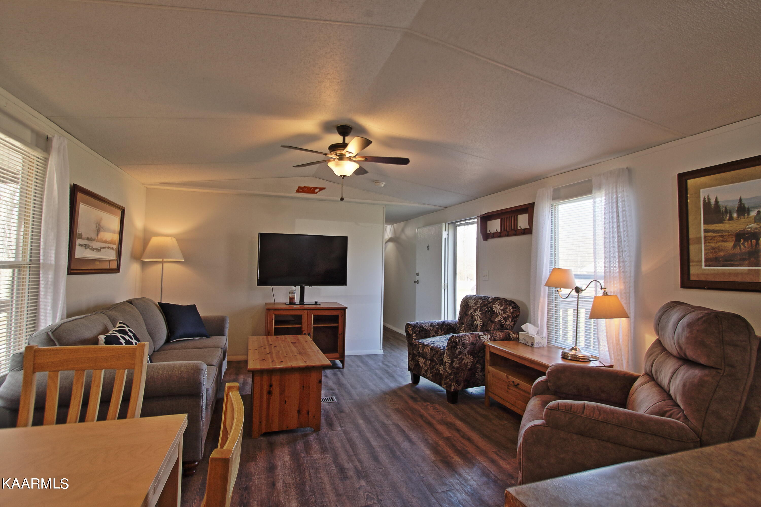 705 Yellow Cliff Road Jamestown, TN 38556 - Photo 5 of 19 yc14