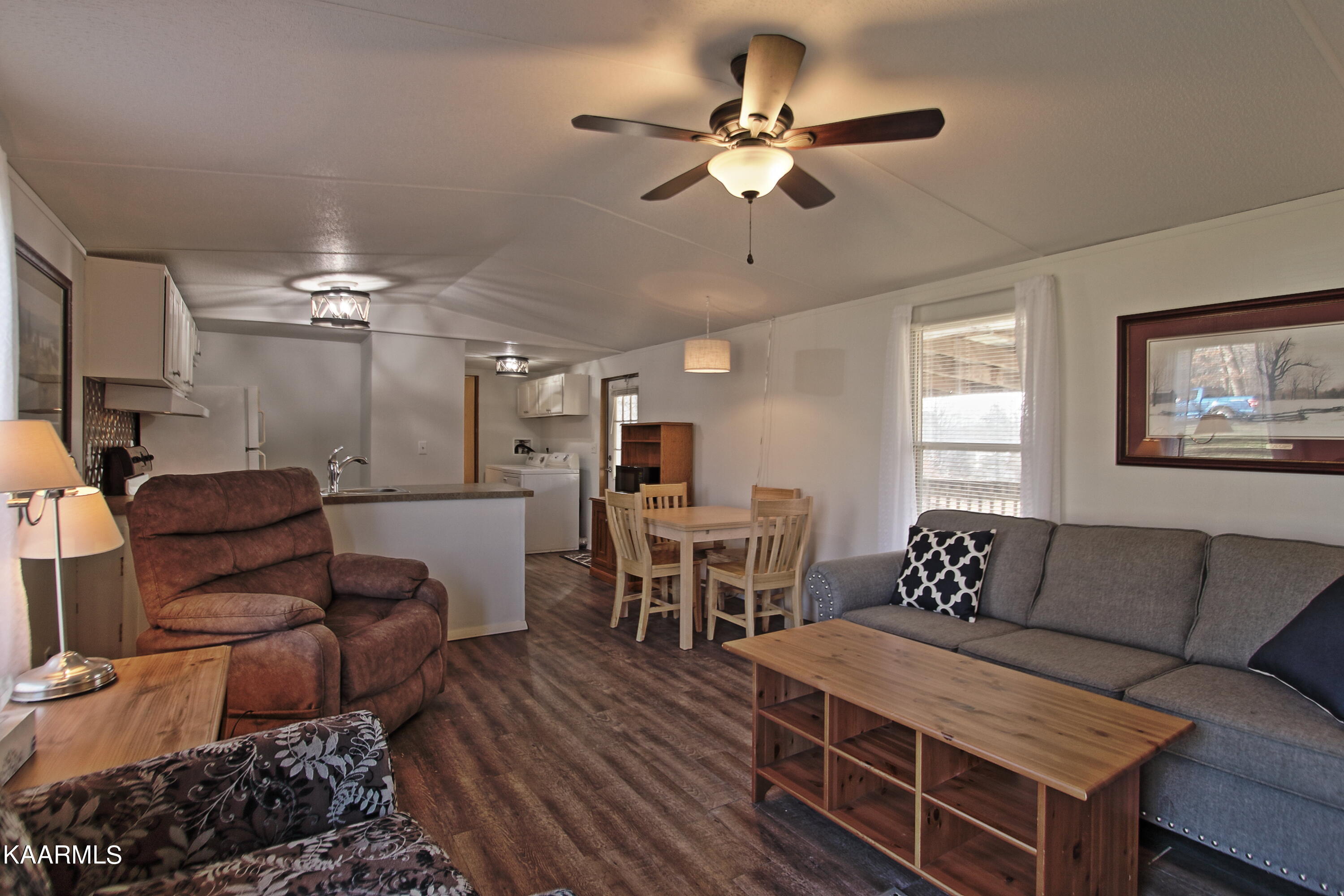 705 Yellow Cliff Road Jamestown, TN 38556 - Photo 8 of 19 yc18