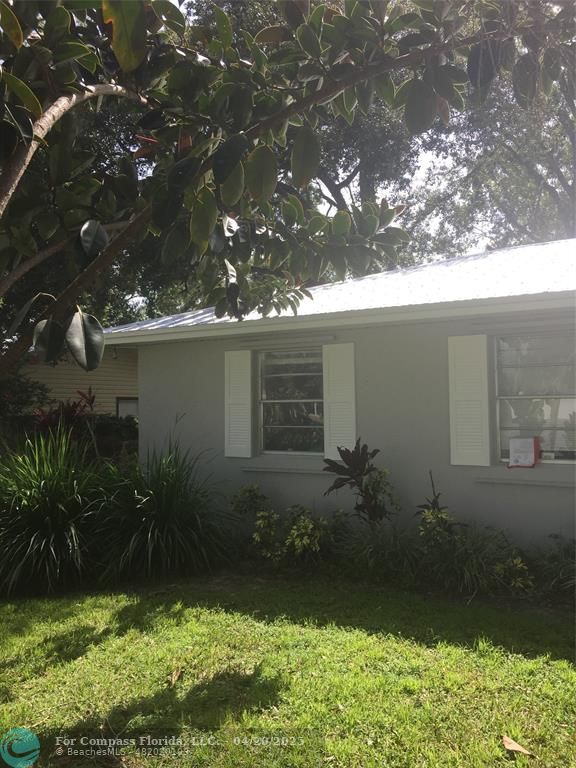 481 Southeast 36th Terrace Okeechobee, FL 34974 - Photo 2 of 4