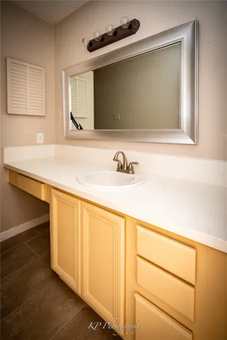 $57,000 | 12500 Sandpiper Drive, Unit 52, Houston, TX 77035