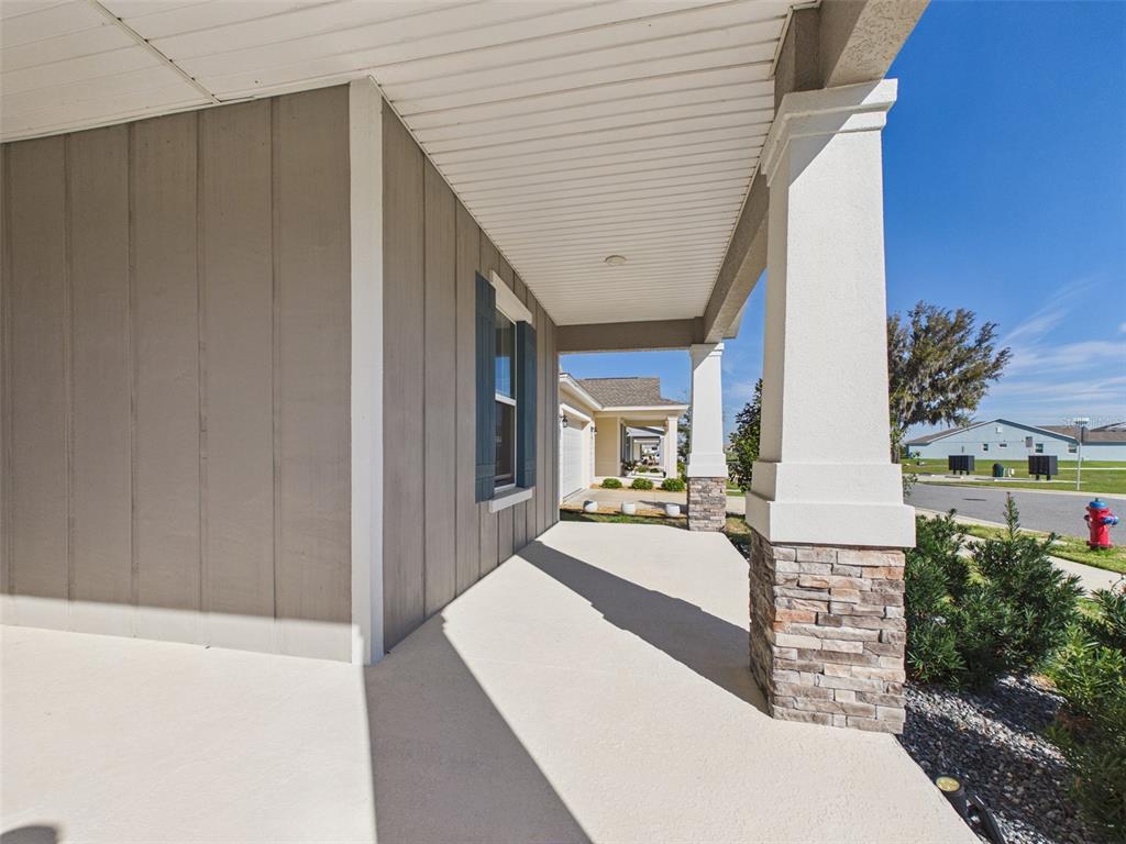 6224 Southwest 74th Ter Road Ocala, FL 34474 - Photo 8 of 52 a very nice looking room with a large window
