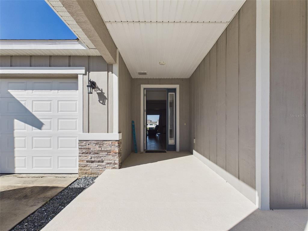 6224 Southwest 74th Ter Road Ocala, FL 34474 - Photo 9 of 52 a big room with closet and windows