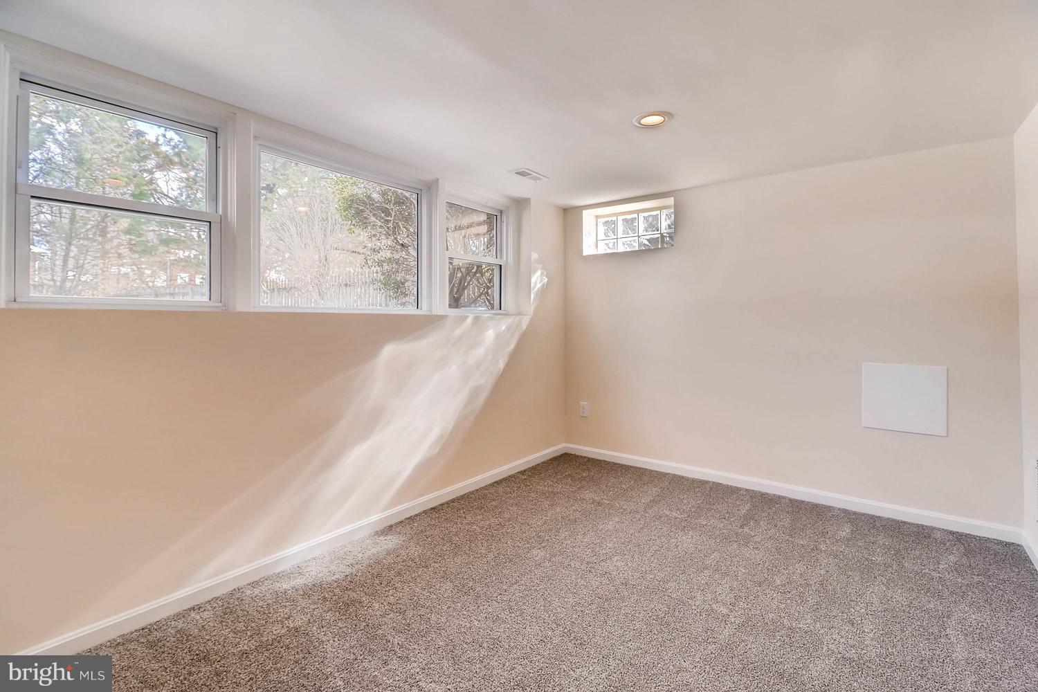 917 Shelley Road Baltimore, MD 21286 - Photo 22 of 28 Bedroom