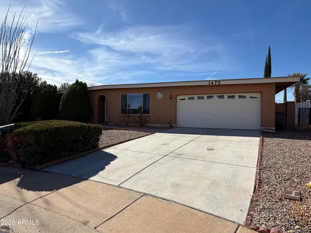 $2,000 | 1475 Via Viento, Sierra Vista, AZ 85635