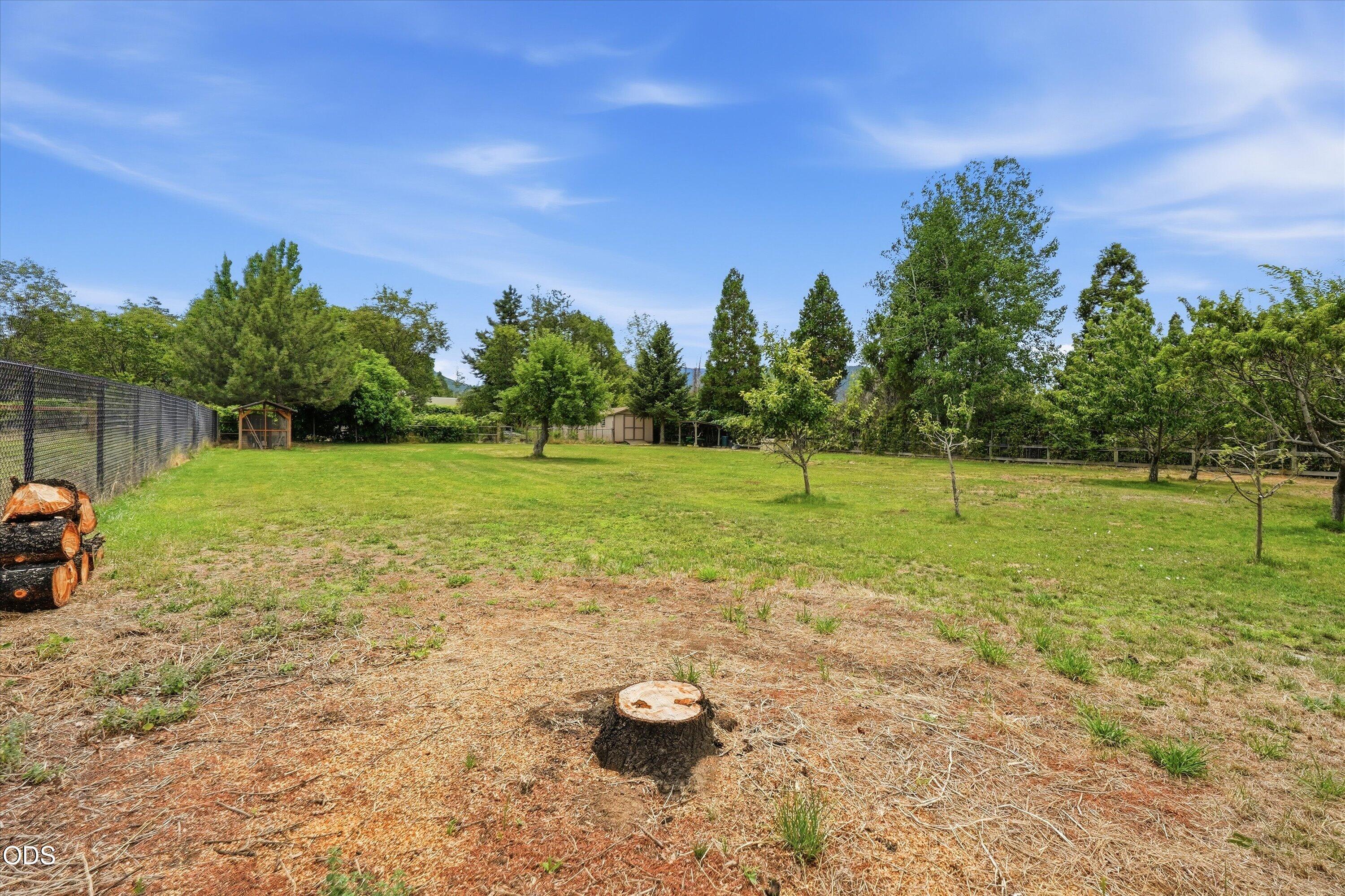 2298 Camp Baker Road Medford, OR 97501 - Photo 45 of 58
