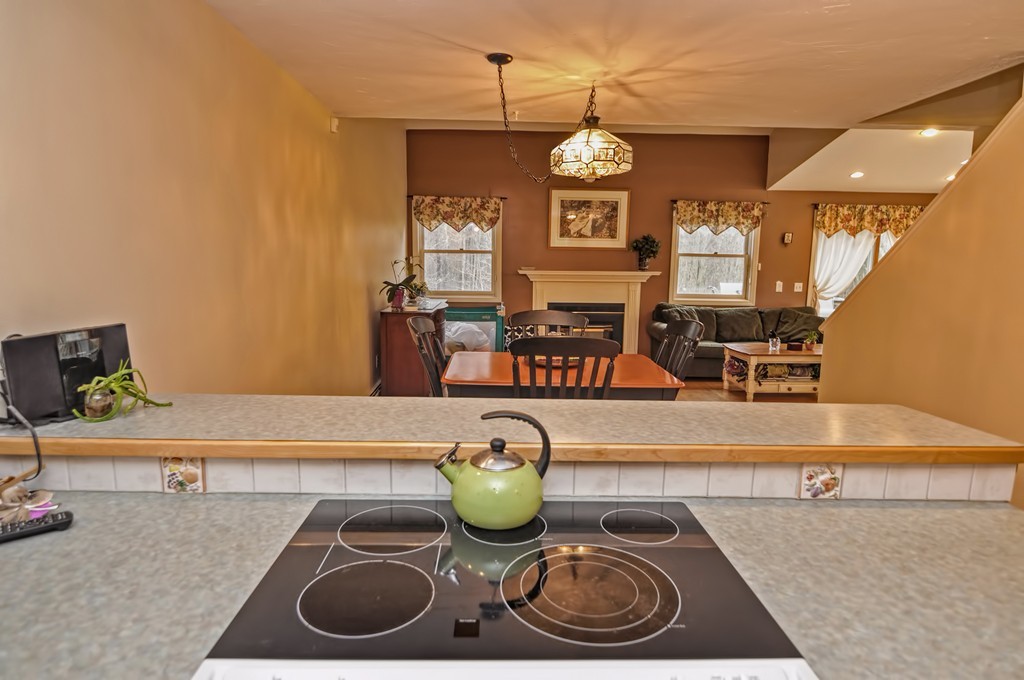 21 Summer Hill Road Medway, MA 02053 - Photo 8 of 30 Gallery Image 8