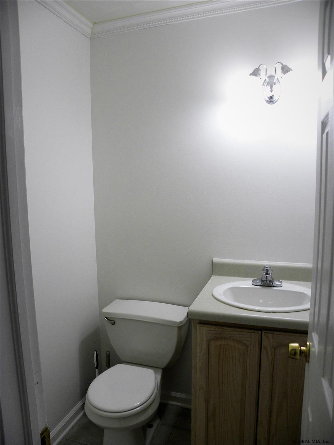 5 Ryan Road Troy, NY 12182 - Photo 12 of 25 Photo 12