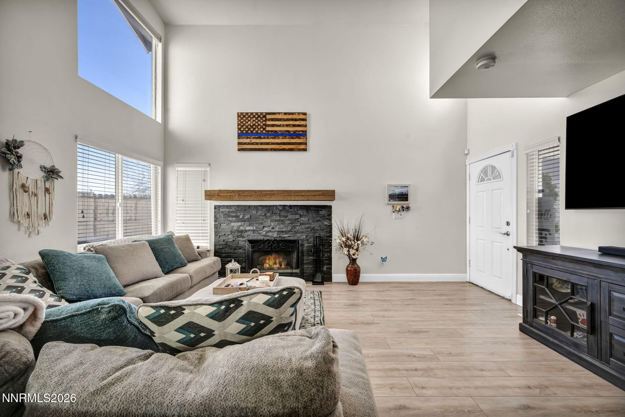 6905 Peppermint Drive Reno, NV 89506 - Photo 6 of 47 26-web-or-mls-6905-peppermint-dr