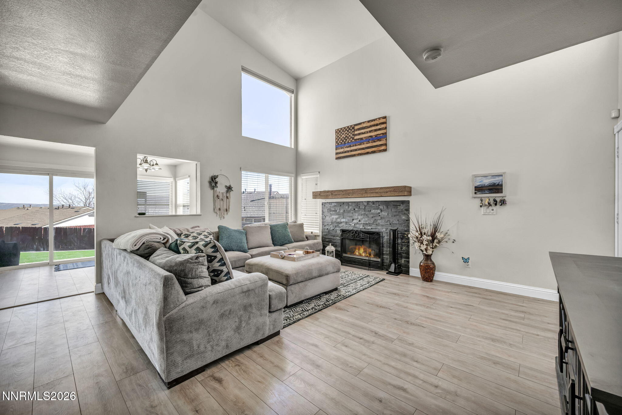 6905 Peppermint Drive Reno, NV 89506 - Photo 9 of 47 25-web-or-mls-6905-peppermint-dr