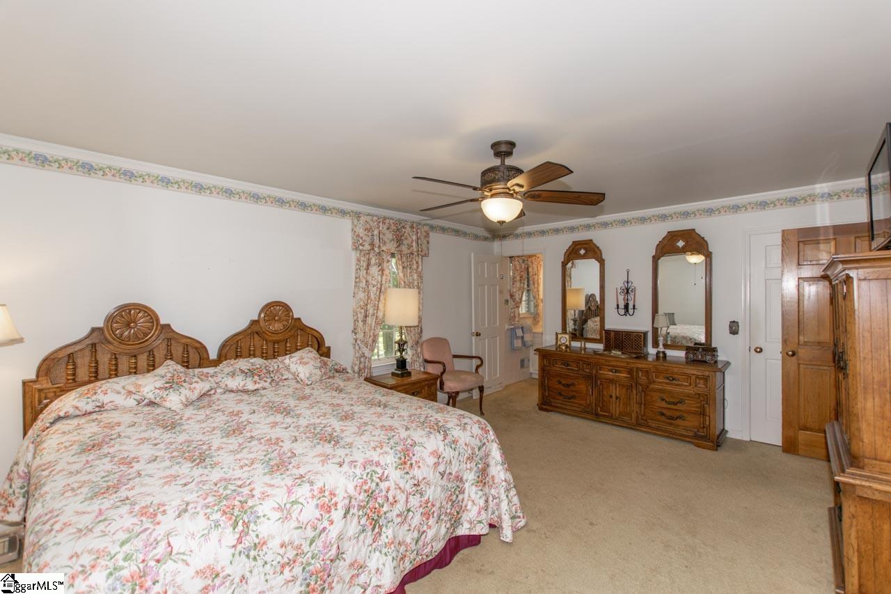 955 Chinquapin Road Travelers Rest, SC 29690 - Photo 17 of 36 Gallery Image 17