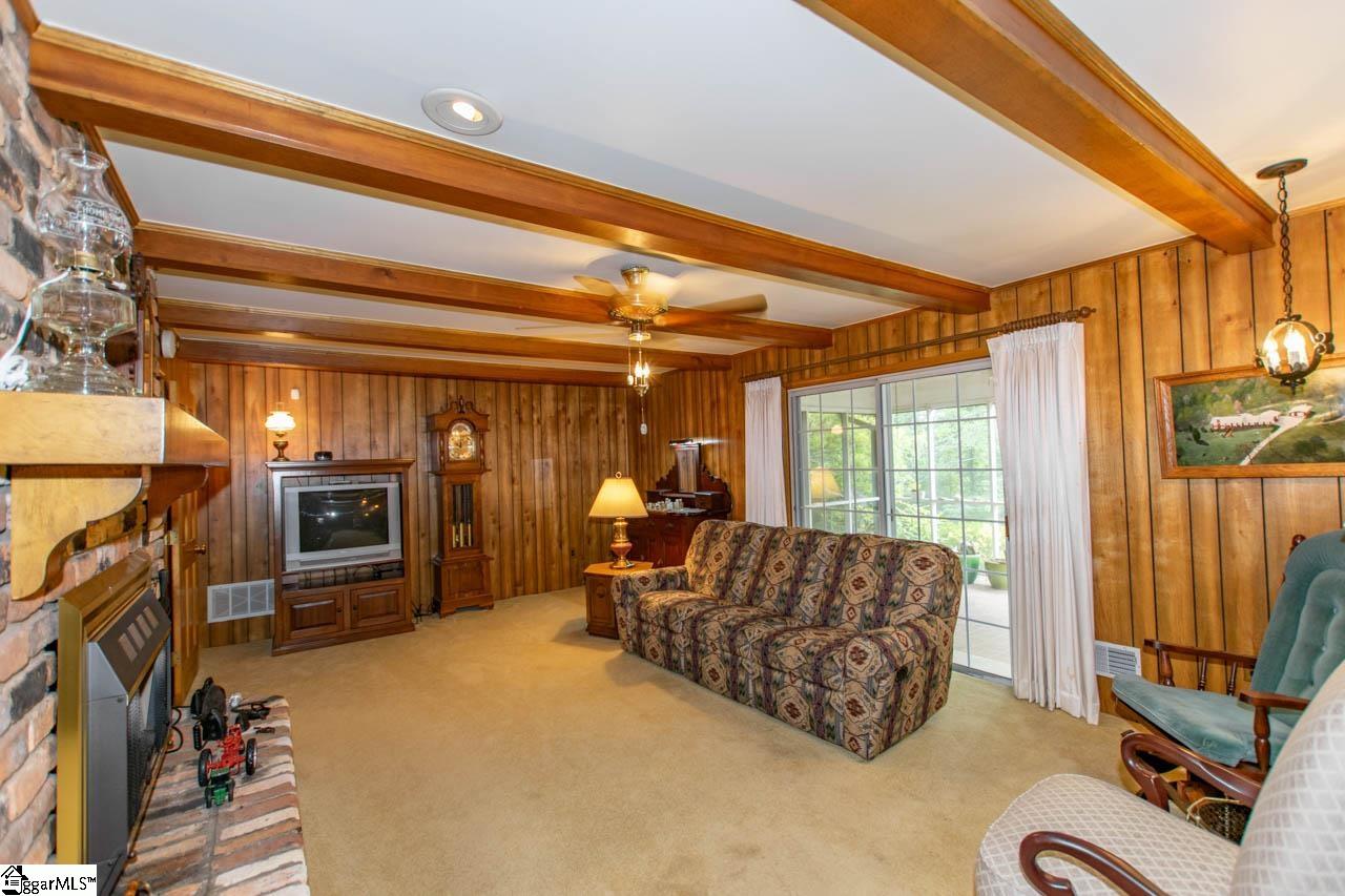 955 Chinquapin Road Travelers Rest, SC 29690 - Photo 3 of 36 Gallery Image 3