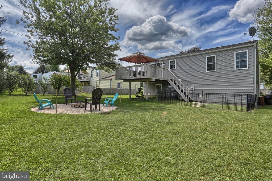 168 Summer Lane Lititz, PA 17543 - Photo 5 of 19 Gallery Image 5