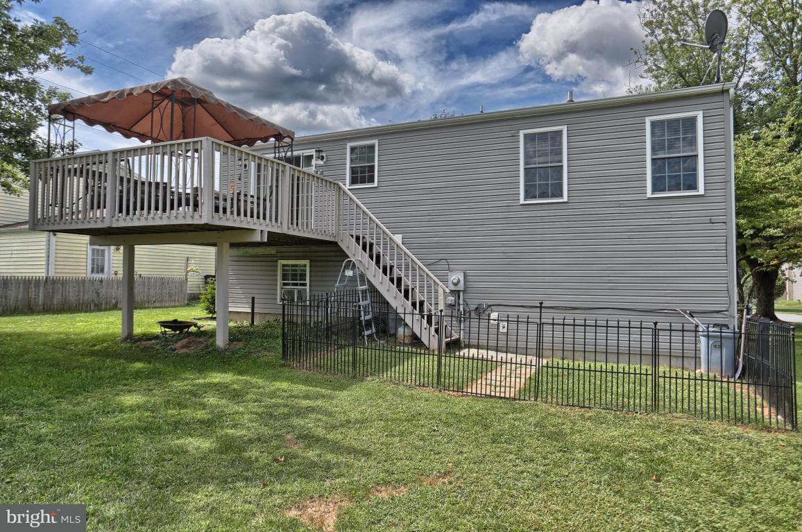 168 Summer Lane Lititz, PA 17543 - Photo 6 of 19 Gallery Image 6