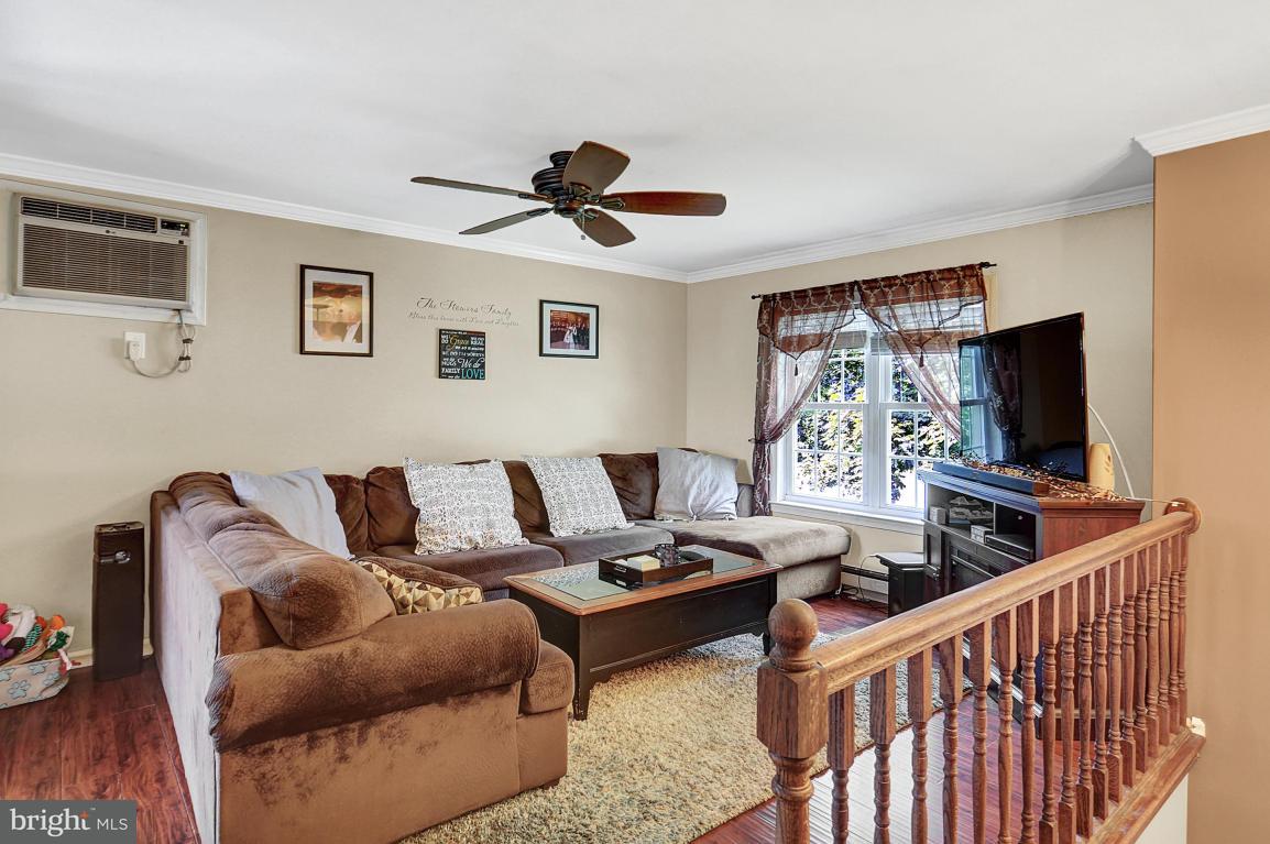168 Summer Lane Lititz, PA 17543 - Photo 8 of 19 Gallery Image 8