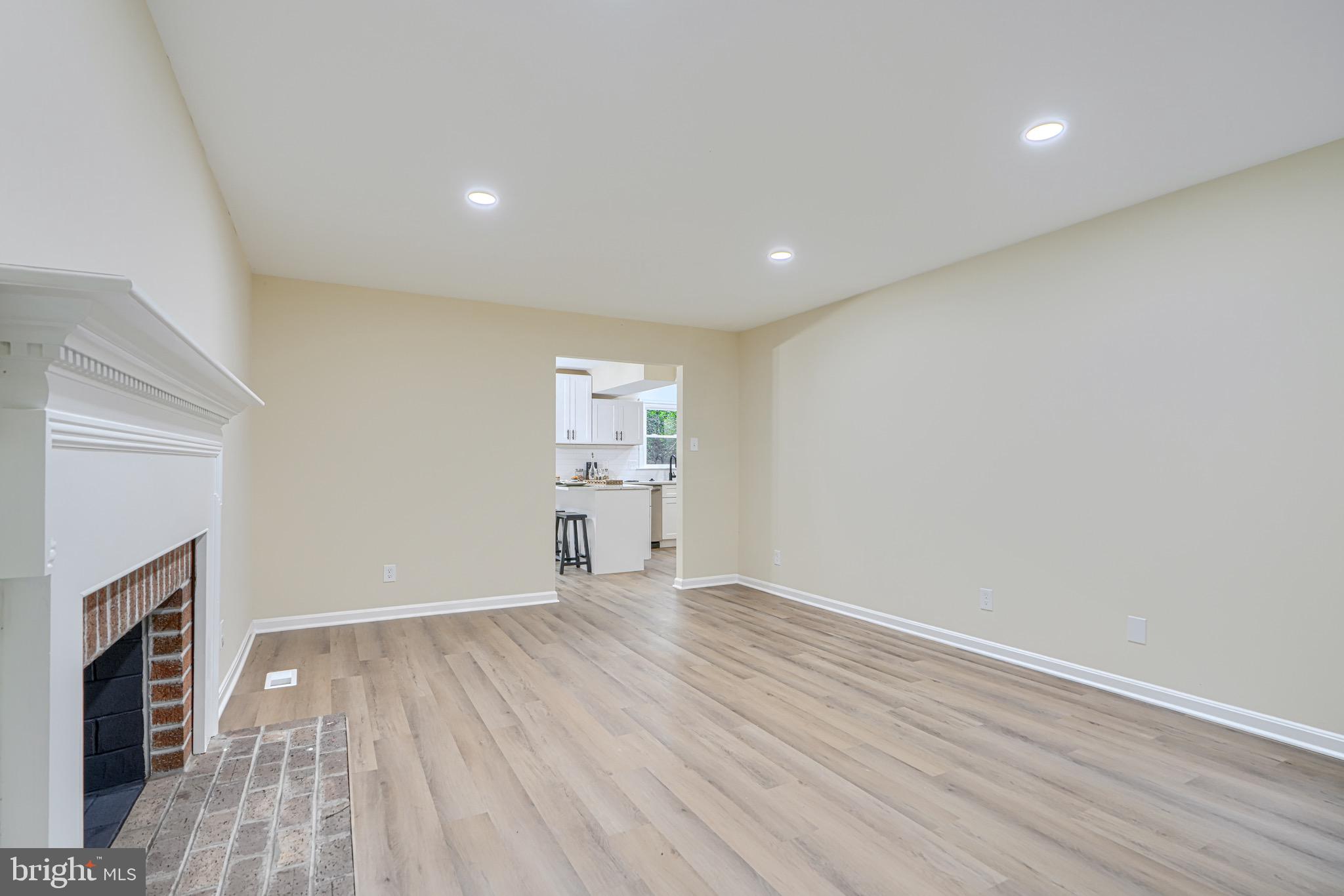 3364 Old Gamber Road Finksburg, MD 21048 - Photo 13 of 58 Living Room