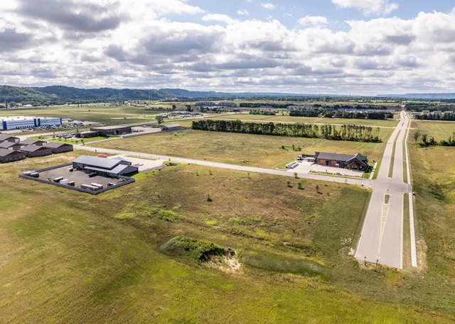 $325,000 | 2603 Rotterdam Avenue, Holmen, WI 54636