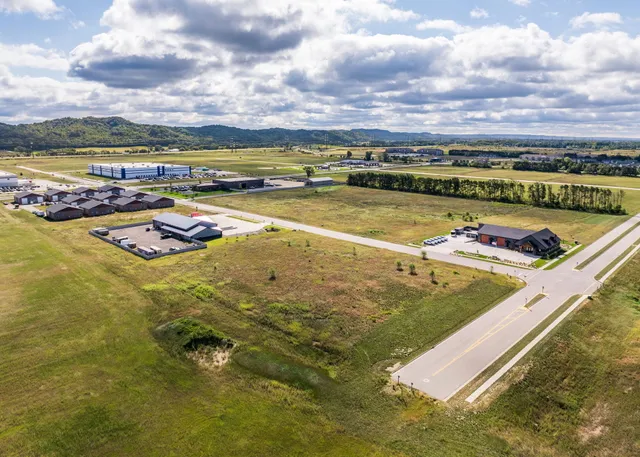 $325,000 | 2603 Rotterdam Avenue, Holmen, WI 54636