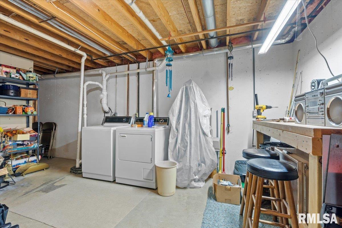 1604 Maureen Court Springfield, IL 62702 - Photo 26 of 31 Gallery Image 26