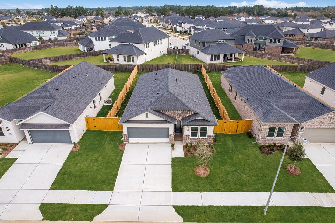 22002 Sam Raburn Drive Tomball, TX 77375 - Photo 17 of 36 22002 Sam Raburn Drive ~ Ready Now