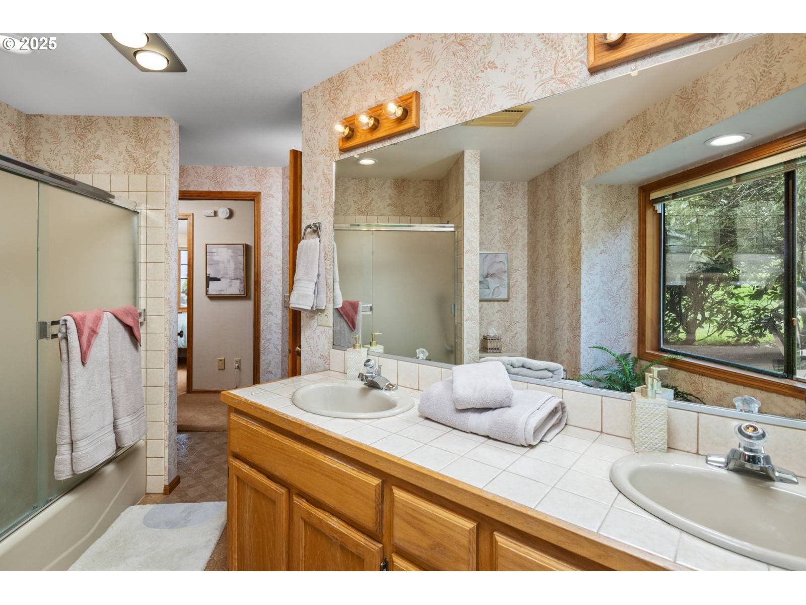 863 Fairway View Drive Eugene, OR 97401 - Photo 24 of 38