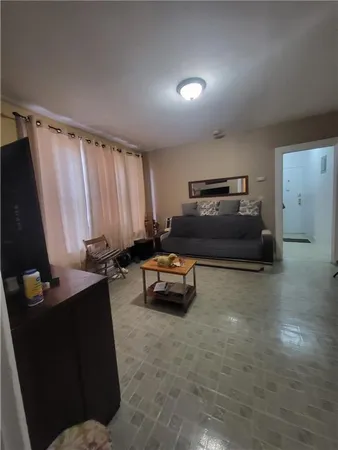 $289,000 | 1513 West 7th Street, Unit 1B | Bensonhurst