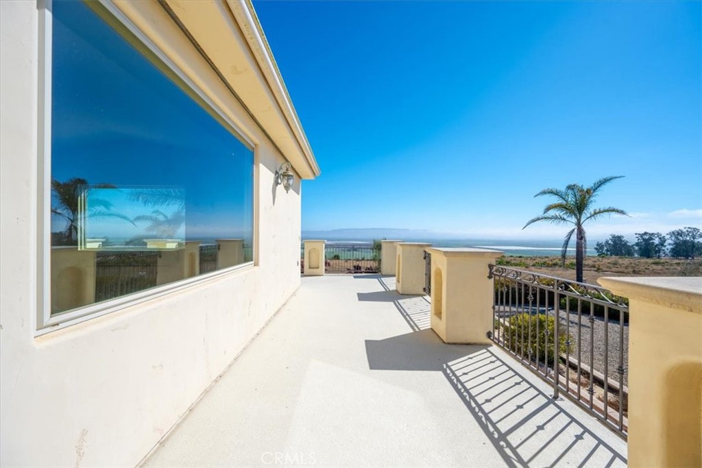 1685 Scenic View Way Nipomo, CA 93444 - Photo 15 of 64 a view of balcony and wooden floor