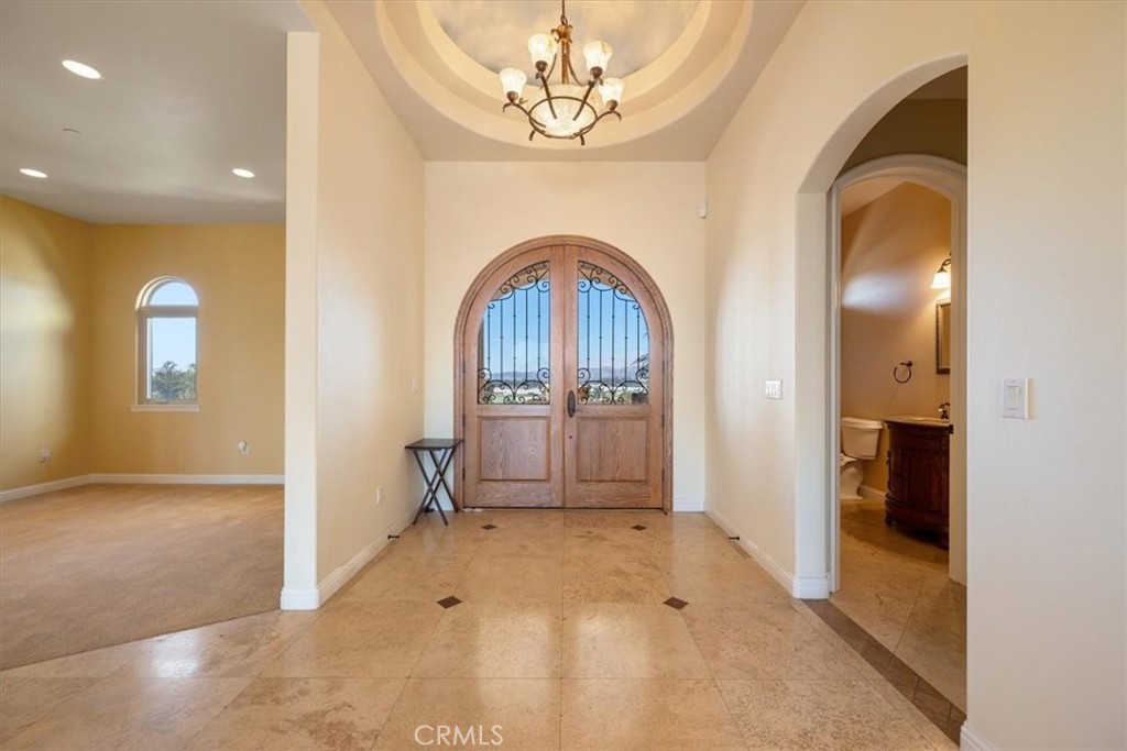 1685 Scenic View Way Nipomo, CA 93444 - Photo 6 of 64 Foyer