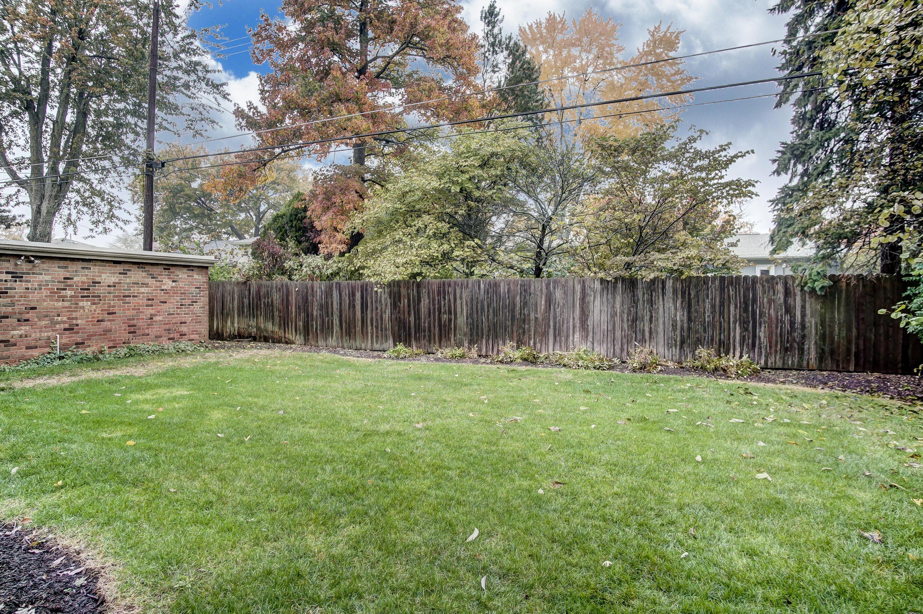 1560 Zollinger Road Upper Arlington, OH 43221 - Photo 32 of 39