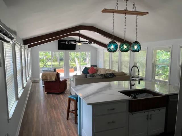 $800,000 | 269 Outwater Lane, Smoaks, SC 29481