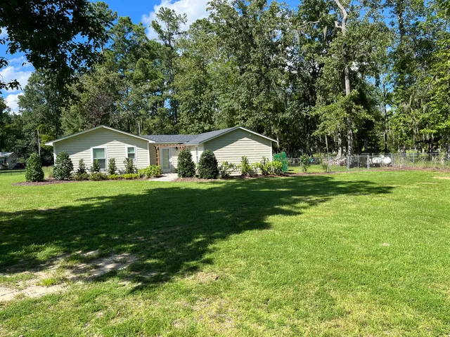 $800,000 | 269 Outwater Lane, Smoaks, SC 29481