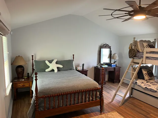 $800,000 | 269 Outwater Lane, Smoaks, SC 29481