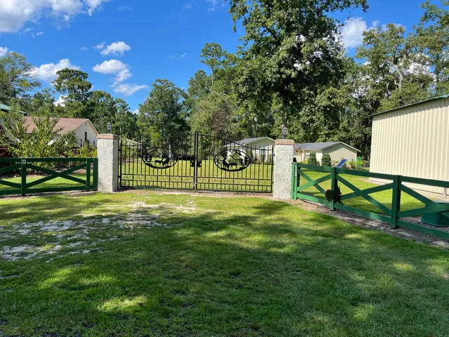 $800,000 | 269 Outwater Lane, Smoaks, SC 29481