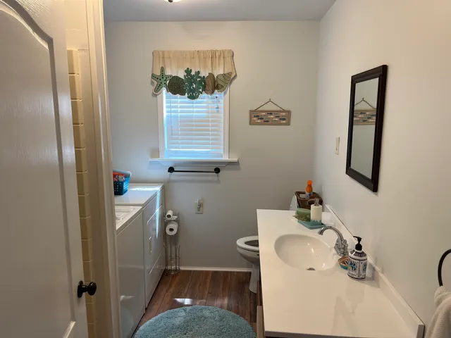 $800,000 | 269 Outwater Lane, Smoaks, SC 29481