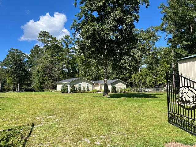 $800,000 | 269 Outwater Lane, Smoaks, SC 29481