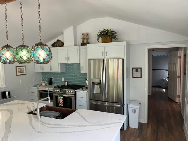 $800,000 | 269 Outwater Lane, Smoaks, SC 29481