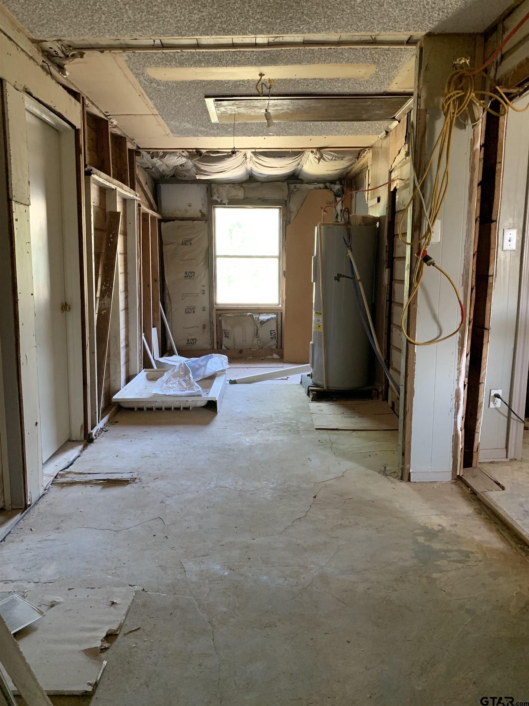 502 County Road 3264 Quitman, TX 75783 - Photo 20 of 37 a view of a room with gym equipment
