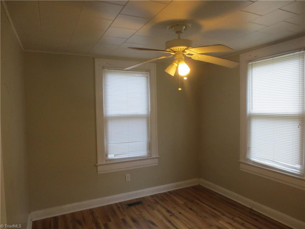 1413 Cook Street High Point, NC 27262 - Photo 4 of 13