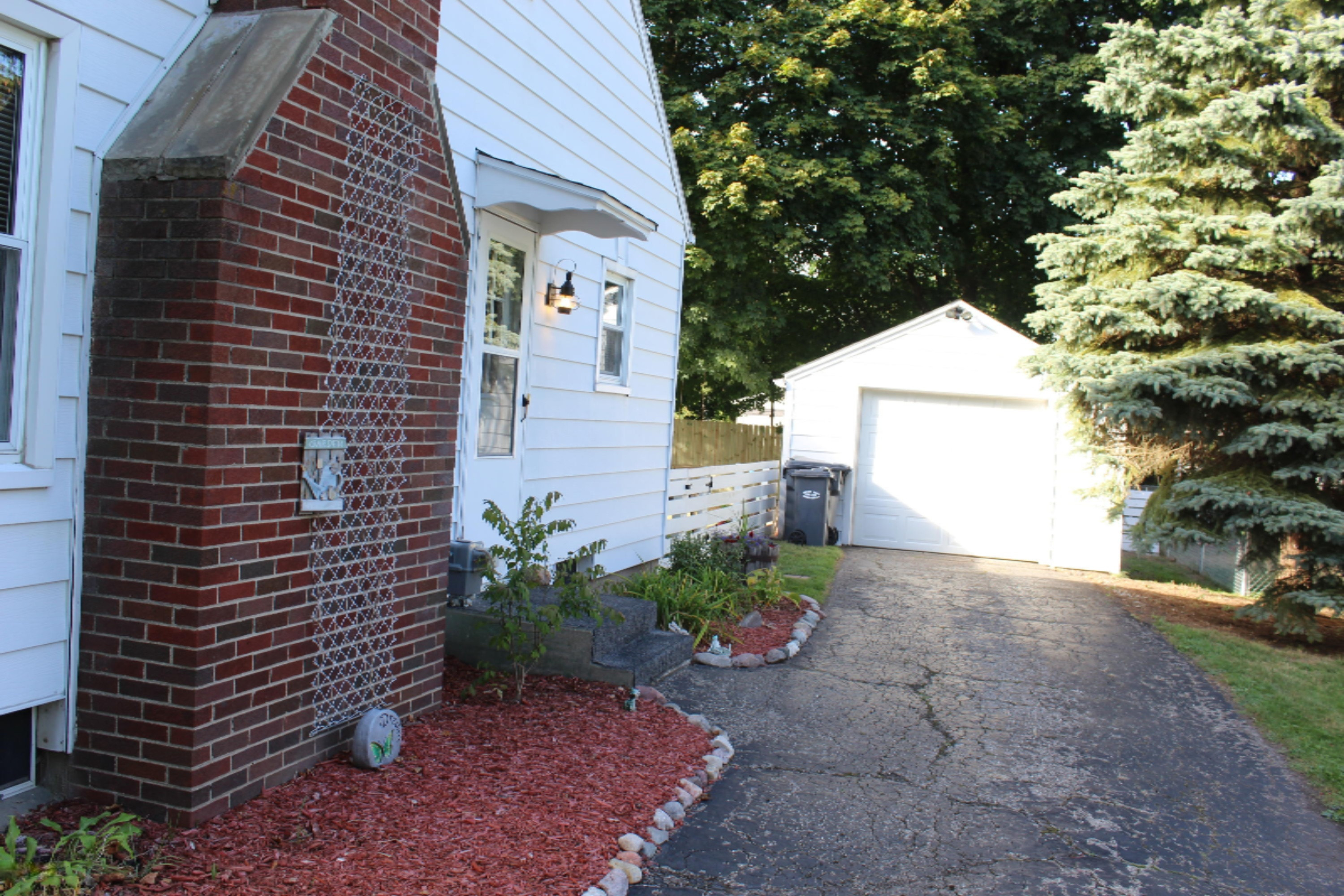2013 Paddington Road Kalamazoo, MI 49001 - Photo 29 of 43 IMG_8683