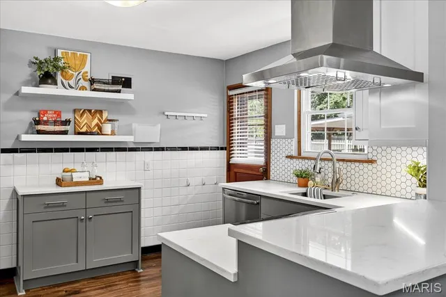 $3,200 | 945 Liggett Avenue, Crestwood, MO 63126