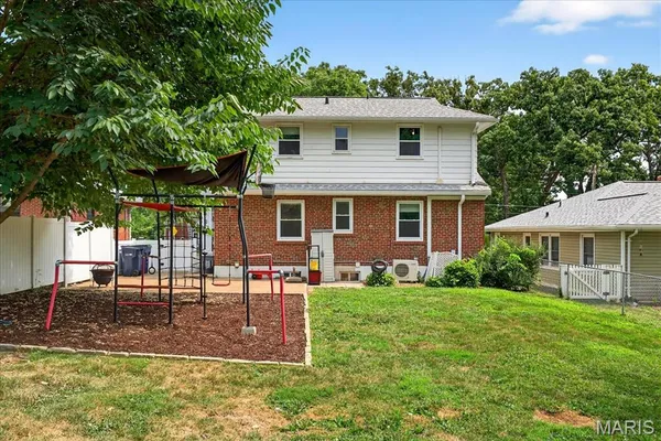 $2,995 | 945 Liggett Avenue, Crestwood, MO 63126