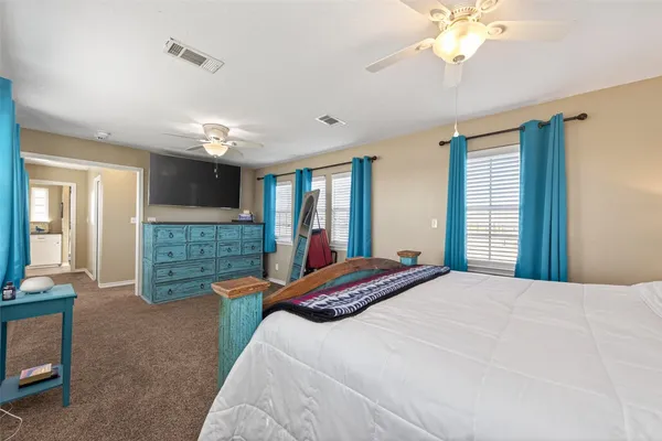 $500,000 | 1127 County Road 299, Sargent, TX 77414